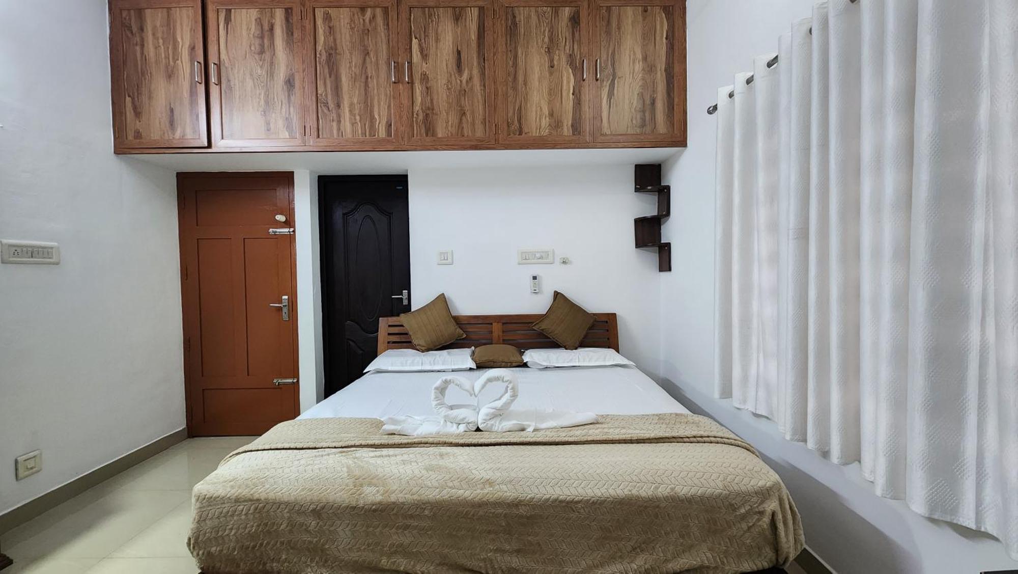 Ebs Guest House 니둠바서리 외부 사진